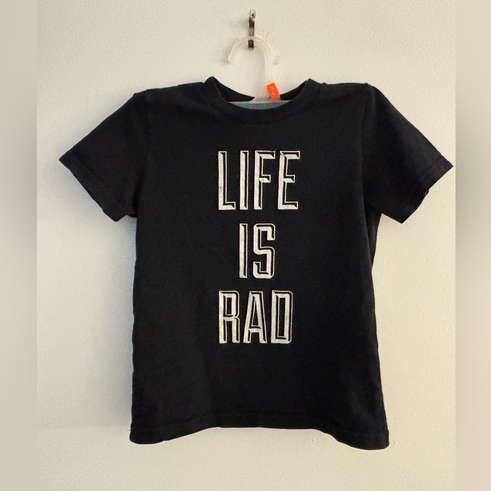 Locomotive clothing company 🇨🇦 Life Is Rad Black & White T-Shirt, Size 6 kids.